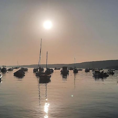 Arvonia Sleeps 7, Sea Views, Dog Friendly Villa New Quay  Kültér fotó