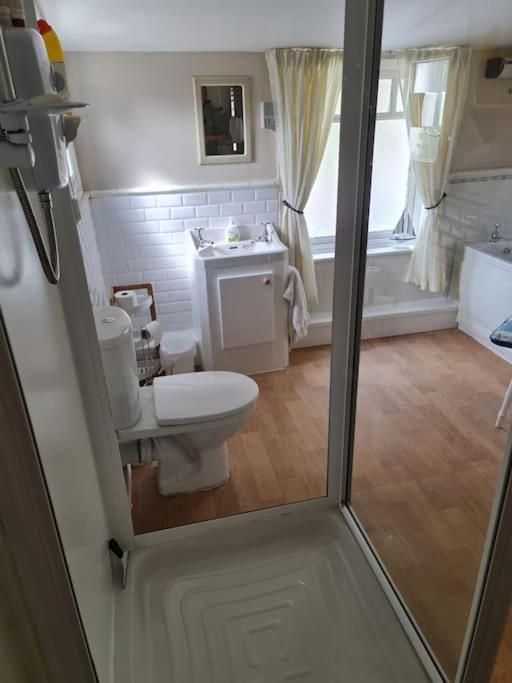 Arvonia Sleeps 7, Sea Views, Dog Friendly Villa New Quay  Kültér fotó