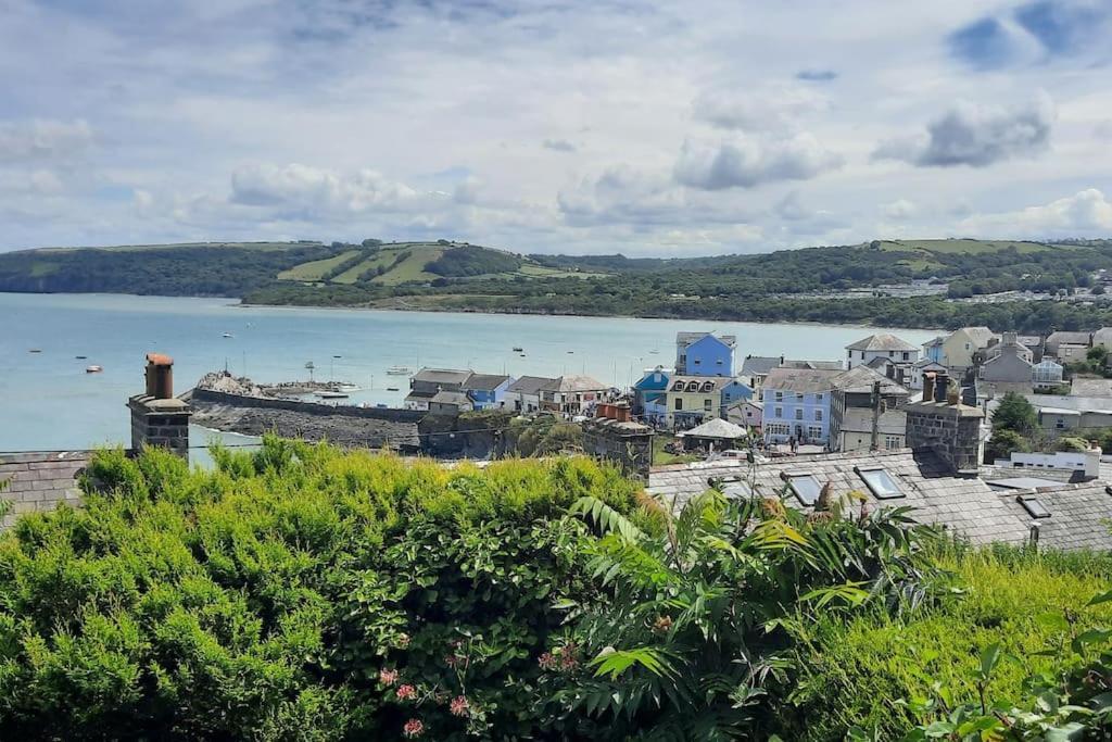 Arvonia Sleeps 7, Sea Views, Dog Friendly Villa New Quay  Kültér fotó
